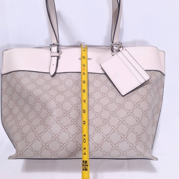 Nine West Tote Bag Beige Monogram Shoulder Bag w/ Card Holder & Top Zip Mint - Picture 10 of 12